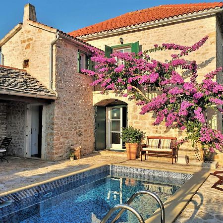 Villa Maruka Supetar Exterior photo