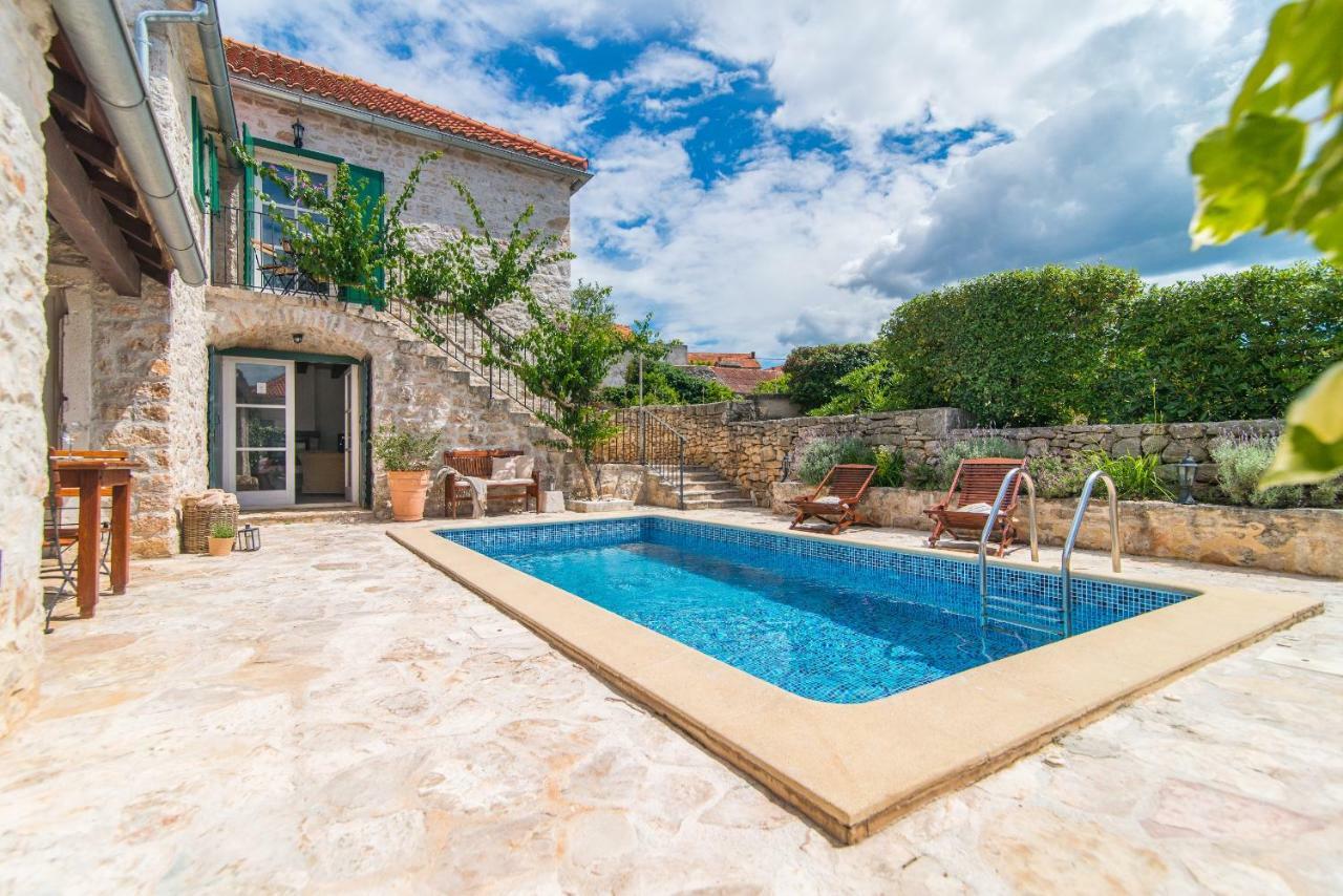 Villa Maruka Supetar Exterior photo