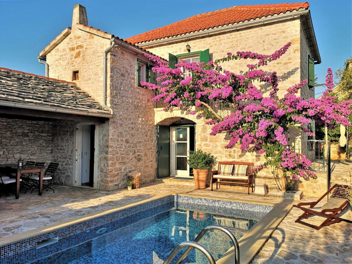 Villa Maruka Supetar Exterior photo